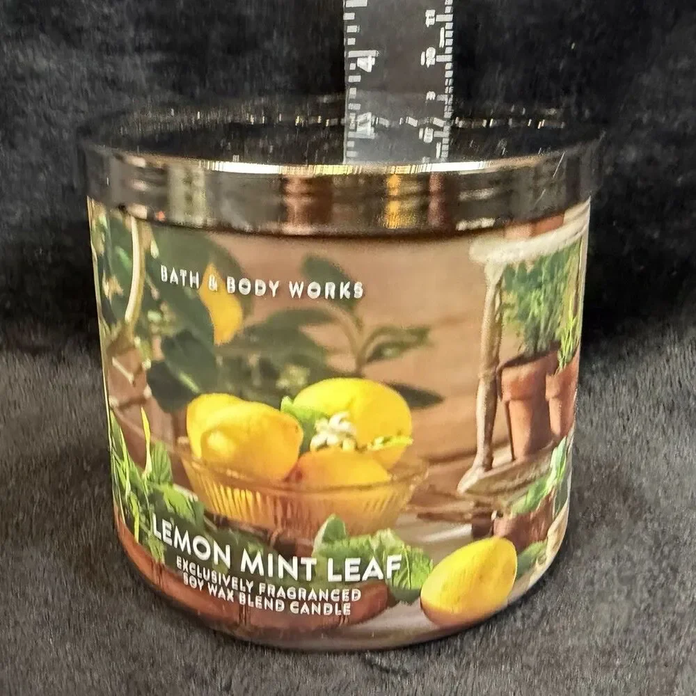 Bath & Body Works bath body